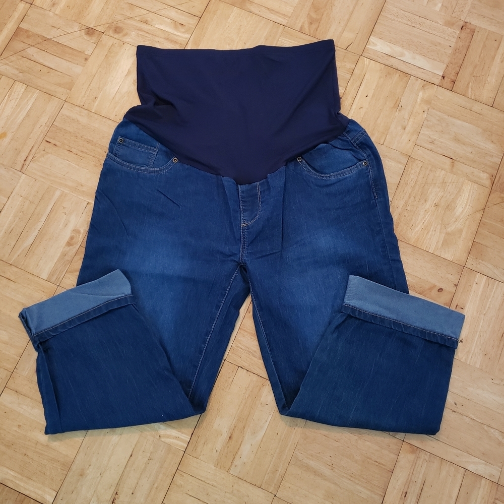 Maternity capris size large Times two